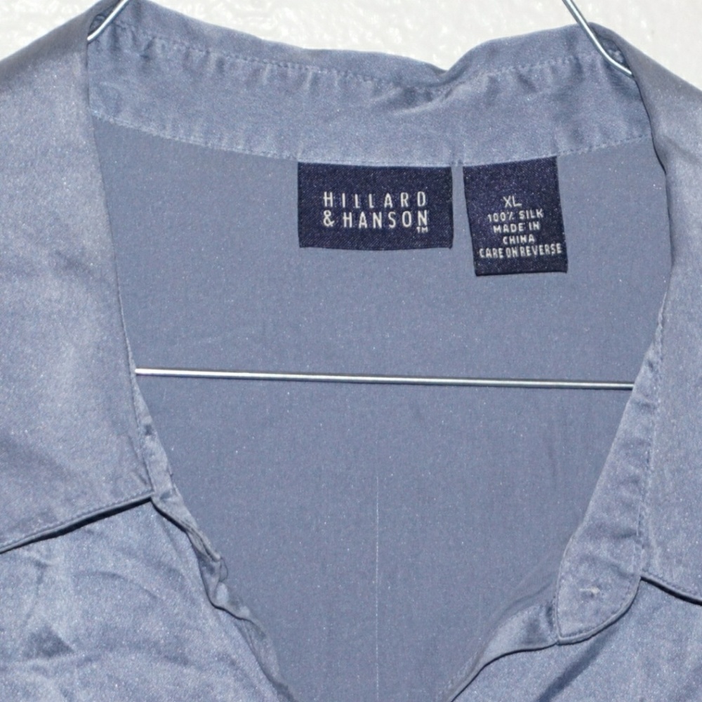 Blouse - Picture 2 of 3